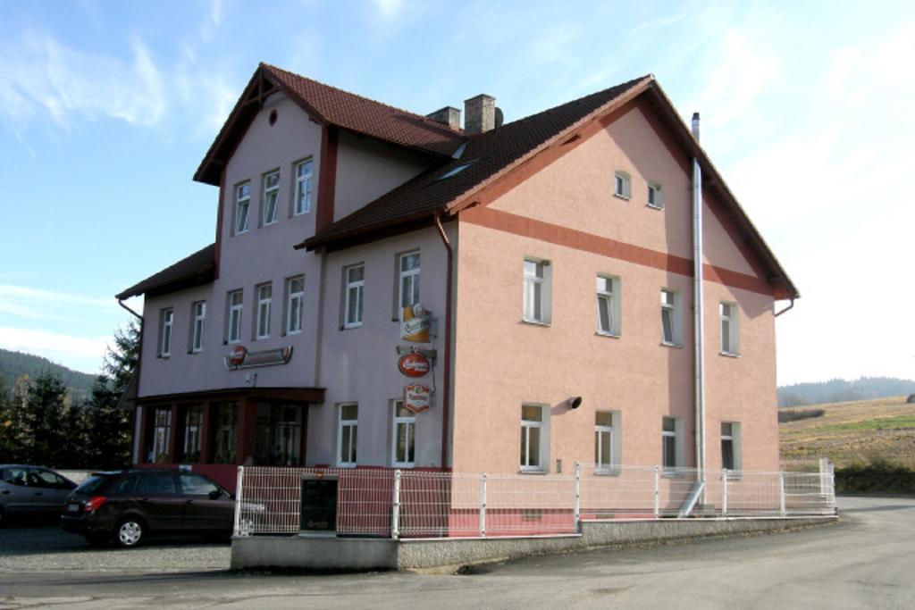 Kájovská hospoda Esterno foto